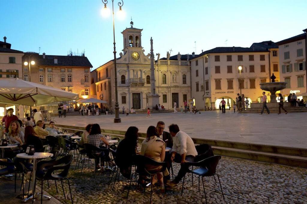 Le Case Di Sara Parking And Two Rooms In The Historic Center Udine Exterior photo