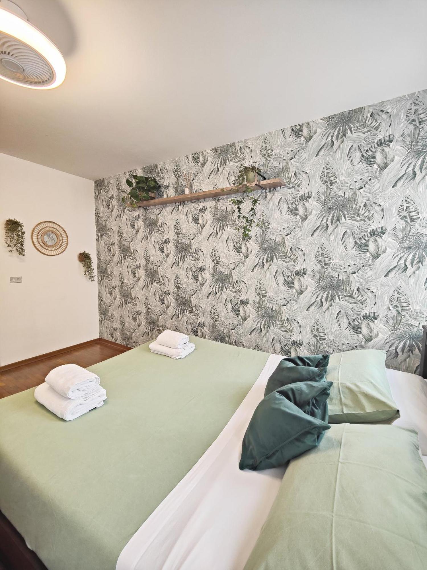 Le Case Di Sara Parking And Two Rooms In The Historic Center Udine Exterior photo